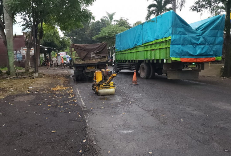 Menteri PU Tinjau Perbaikan Jalan Nasional Di Jatim: Lakukan Pekerjaan Dengan Hemat Tapi Tetap Jaga Mutu