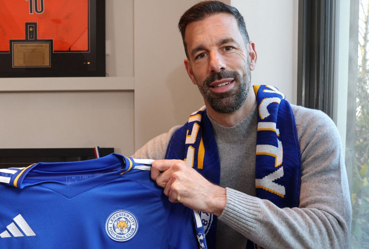 Van Nistelrooy Resmi Pimpin Leicester City: Misi Bertahan di Premier League