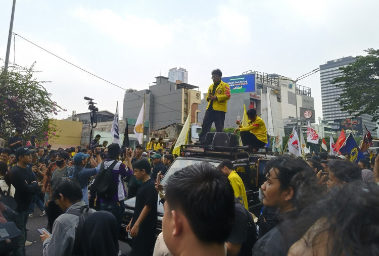 Massa Aksi Mulai Berdatangan di Kawasan Sudirman, Desak Pemerintah Hentikan Program MBG dan KDMP