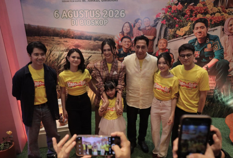 7 Pemeran Film Kado untuk Ibu: Luisa Adreena Comeback, Emir Mahira Jadi Damkar