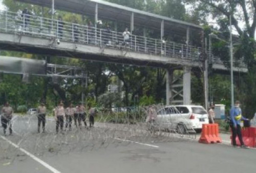 Ada Karnaval Kelas Pekerja, Polda Metro Jaya Tutup Akses ke Istana Negara