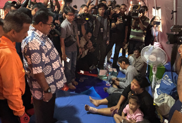 Rano Pastikan Kebutuhan Dasar Korban Kebakaran Bukit Duri Terpenuhi, Ingatkan Bahaya Korsleting