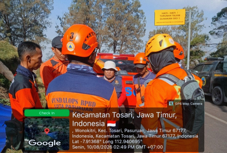 BPBD Kota Pasuruan Kirim 2 Pleton Bantu Padamkan Kebakaran Gunung Bromo