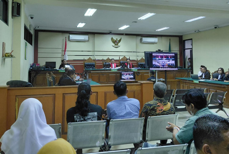 Sidang Korupsi Proyek RSUD Ponorogo: Bupati Sugiri Sancoko Dicecar Aliran Dana Kampanye Rp950 Juta