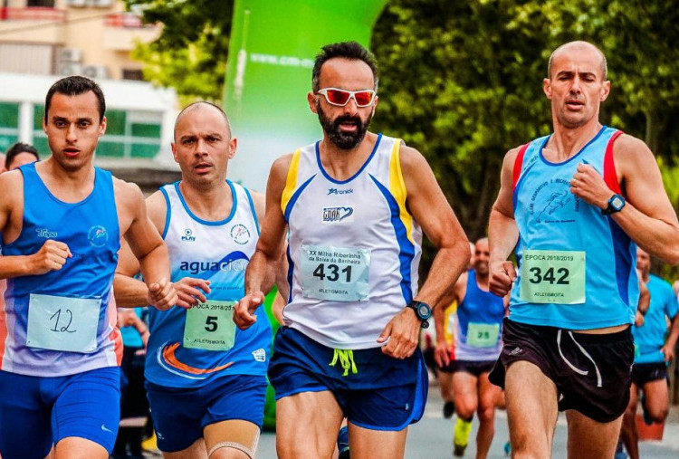 Penghobi Olahraga Lari Disarankan Mengonsumsi Susu dan Zaitun, Ini Alasannya