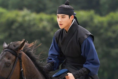 Curi Perhatian, Ini Sosok Moon Sang Min, Pemeran Pangeran Seongnam di Under the Queen's Umbrella