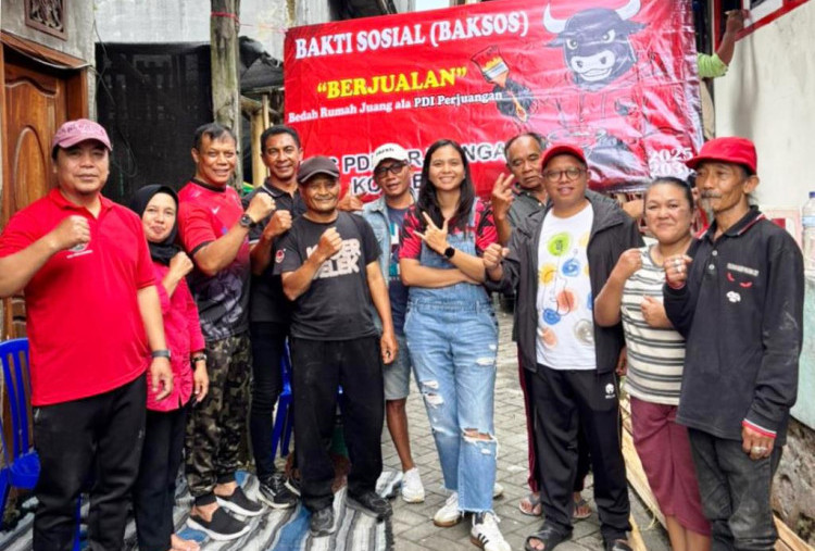 Program BERJUALAN DPC PDIP Kota Batu Sasar Warga yang Luput dari APBD