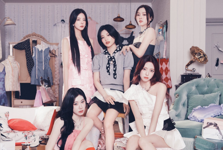  Lirik dan Terjemahan Lagu ROCK & ROLL Milik ITZY, Melawan Batas dengan Percaya Diri