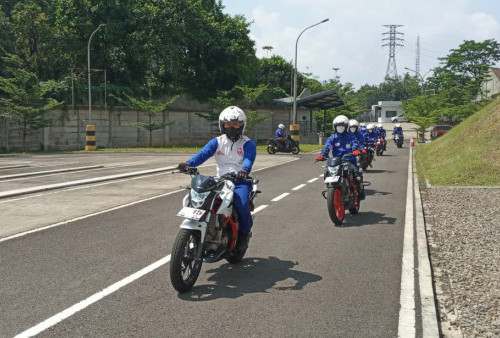 Komunitas Honda Cirebon Ikuti Pelatihan Safety Riding