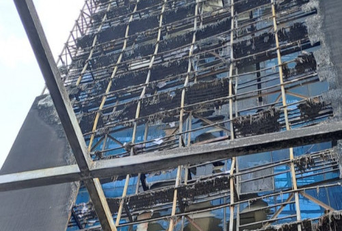 2 Orang Alami Luka Bakar Ringan Akibat Kebakaran di K-Link Tower