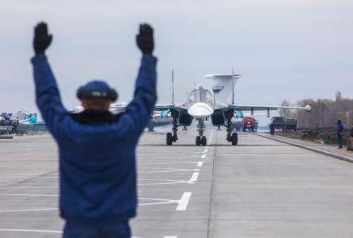 Ukraina dalam Bahaya! Rusia Kerahkan Pesawat Pengebom SU-34, Seperti Apa kehebatannya?