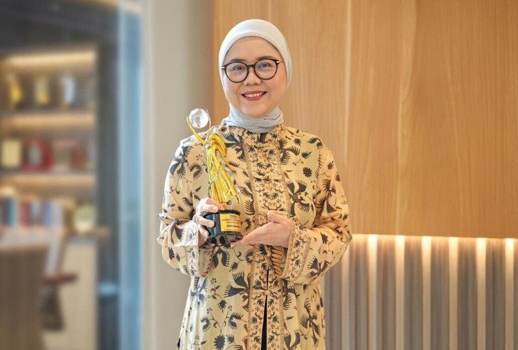 Direktur Pegadaian Selfie Dewiyanti Raih Penghargaan Women in Business Leadership 2026 