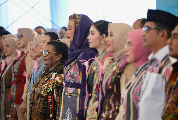 Hadiri Pembukaan HUT Ke-45 Dekranas, Wamendagri Ribka Haluk: Momentum Perajin Indonesia Menembus Pasar Dunia