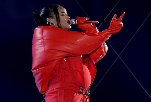 Fokus Siapkan Super Bowl, Rihanna Lupa Valentine's Day dan Ulang Tahun Sendiri