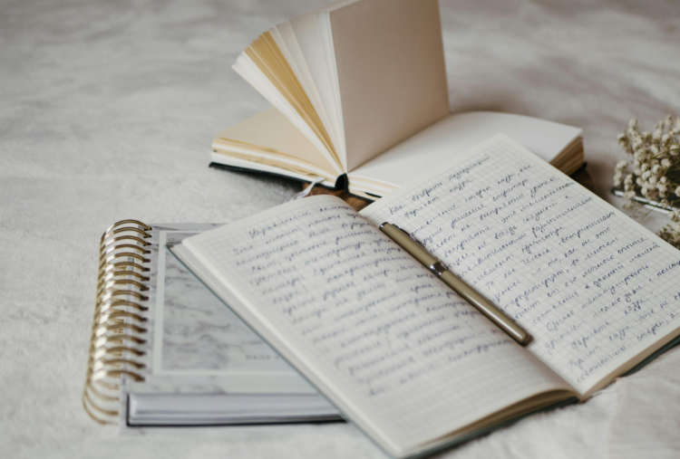 15 Teks Puisi Hari Pahlawan 2025 yang Singkat dan Penuh Motivasi, Bisa Jadi Bahan Inspirasi!