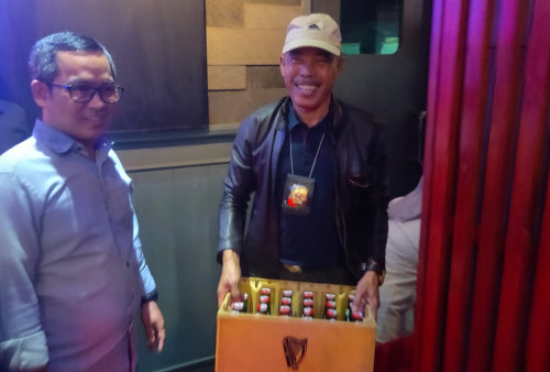 Jelang Ramadhan, Satpol PP Tangsel Razia Tempat Hiburan, Ratusan Botol Miras Diamankan