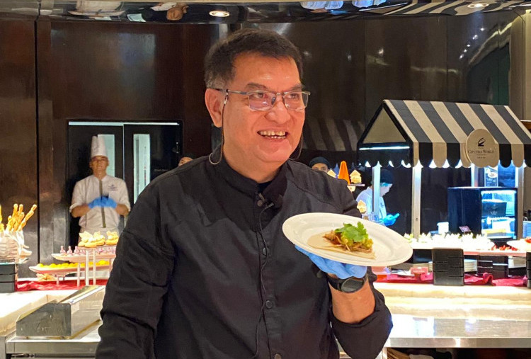 Chef Vindex Tengker Hadir di Hotel Ciputra World, Perkenalkan 5 Comfort Food Khas dari Berbagai Negara