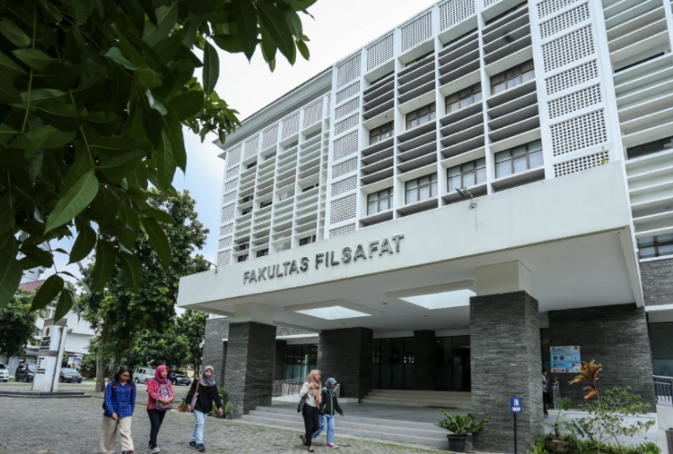 Lulusan Kuliah Filsafat Bakal Kerja Apa? Jurusan Ketua BEM UGM Tiyo Ardianto Peraih Skor UTBK 753