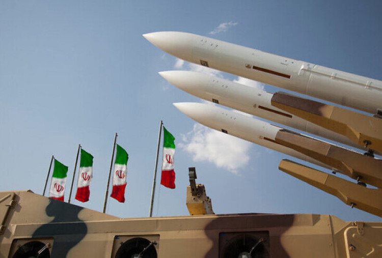 Minimal 500 Meter! Iran Peringatkan Warga Sipil di Negara-Negara Teluk untuk Jauhi Markas-Markas Militer AS 