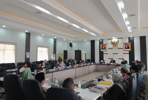 DPRD Provinsi Jambi Gelar Fit and Proper Test Calon Komisi Informasi Provinsi Jambi 2022-2026