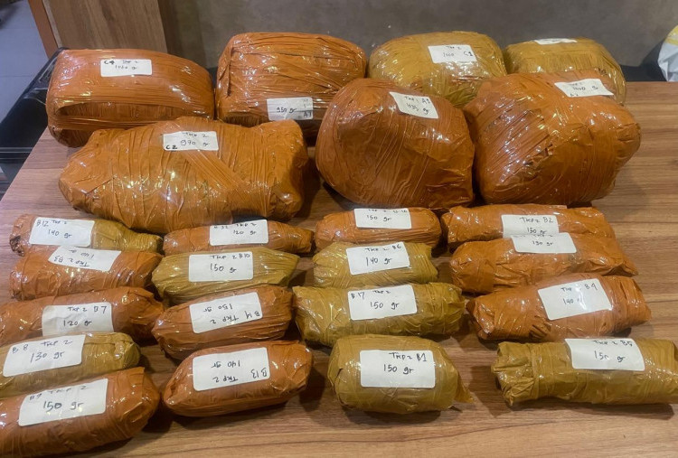 Polda Metro Jaya Gagalkan Peredaran 9,4 Kg Ganja, 3 Tersangka Ditangkap