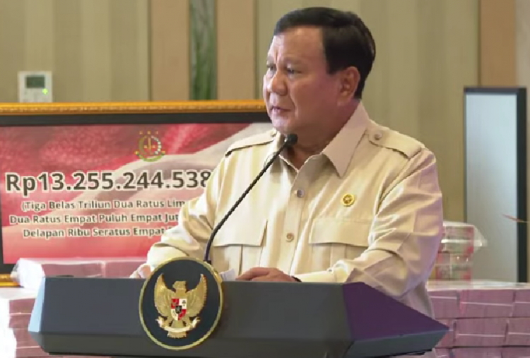 Prabowo Saksikan Penyerahan Uang Rp13,25 Triliun Kasus Korupsi CPO di Kejagung