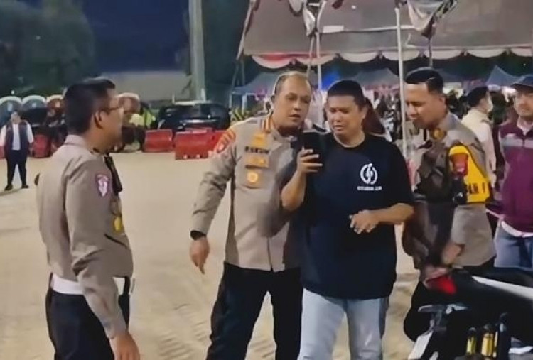 Pilu di Ujung Fitri, Pemudik Menangis Saat Dikabari Ibunya Telah Tiada saat Antre di Pelabuhan Ciwandan