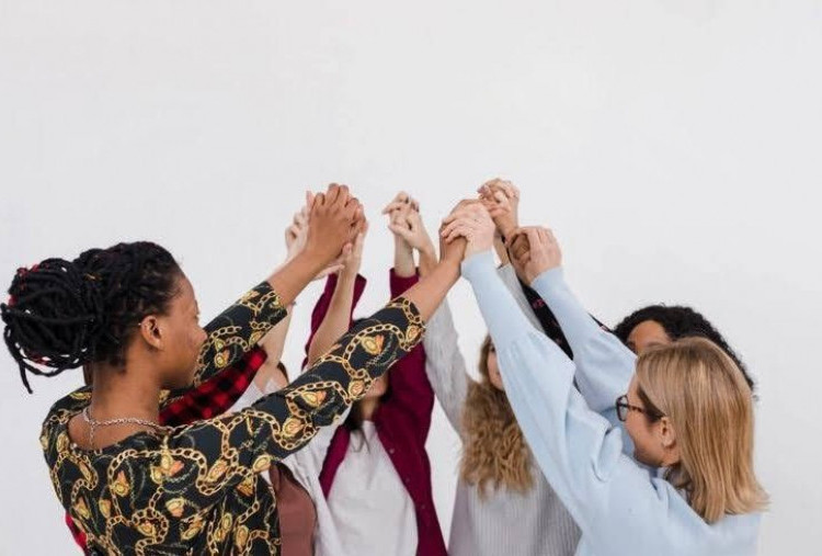 5 Cara Meningkatkan Energi Feminin untuk Kedamaian Batin dan Keharmonisan Hidup