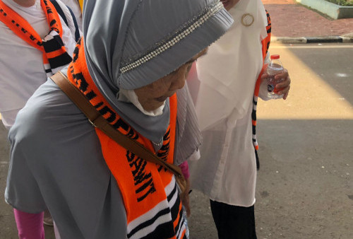 Kisah Sedih Nenek Yohana Datang ke Asrama Haji Sendirian hingga Dibantu Jamaah Lain