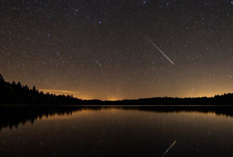 Daftar Hujan Meteor September 2026, ε-Perseid hingga Sextandid