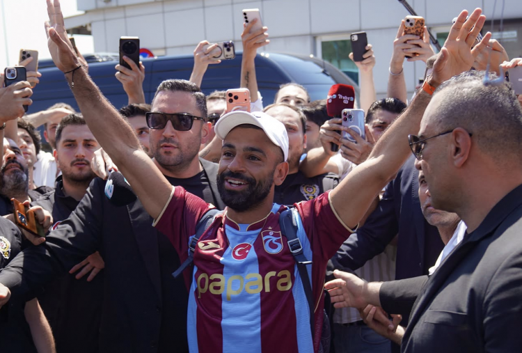 Pecah Rekor! Mohamed Salah Resmi Gabung Trabzonspor, Digaji Rp320 Miliar dan Minta Bayaran di Muka