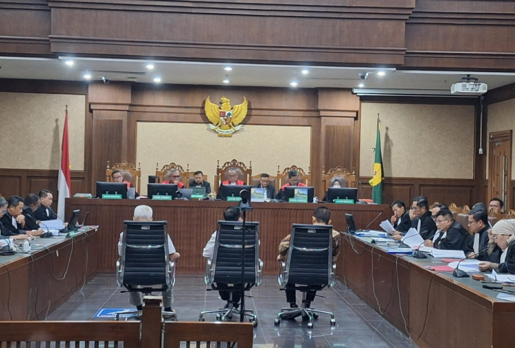 Kode ‘Ada Kue’ Menggema di Sidang Perdana, Febrie Didakwa Terima Rp20,6 Miliar dari Bos PT OBP
