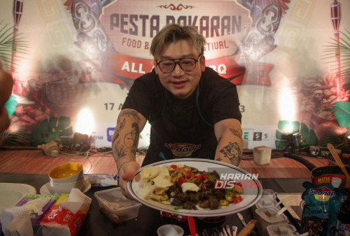 Pesta Bakaran di Surabaya