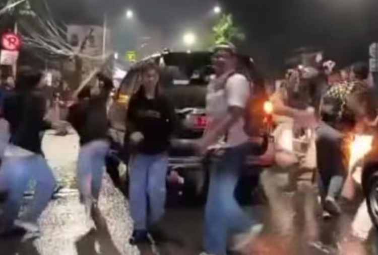 Disangka Anggota DPR, Lurah dan Sopir Babak Belur Diamuk Massa Demo DPR di Slipi: Camat Kumpulkan Bukti