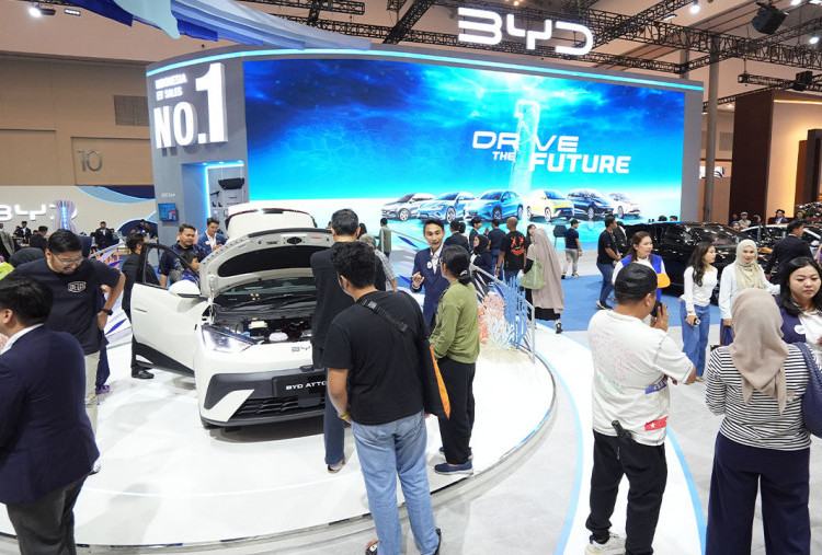 Antusiasme Pengunjung Warnai Booth BYD di GJAW 2025, ATTO 1 Jadi Salah Satu Model Test Drive EV Paling Diminati