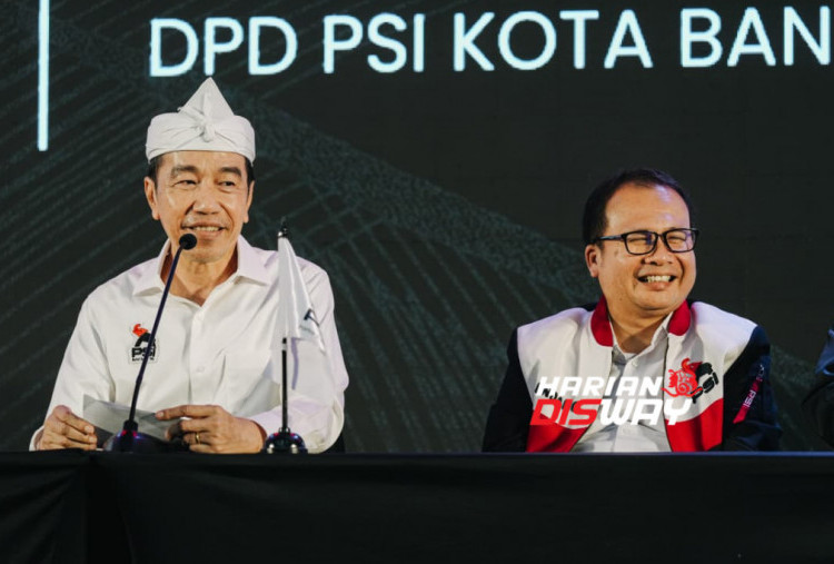 Wakil Ketua Umum DPP PSI Endang Tirtana menyebut bergabungnya Jokowi sebagai momen penting bagi partai sekaligus penggerak menuju Pemilu 2029. Rakorda PSI Bandung turut dihadiri Ketua Umum PSI Kaesang Pangarep, Wakil Ketua Umum Andi Saiful Haq, Sekretaris Dewan Pembina Grace Natalie, serta anggota Dewan Pembina Isyana Bagoes Oka dan Rusdi Masse Mappuasessu. (Foto: Dok. PSI)