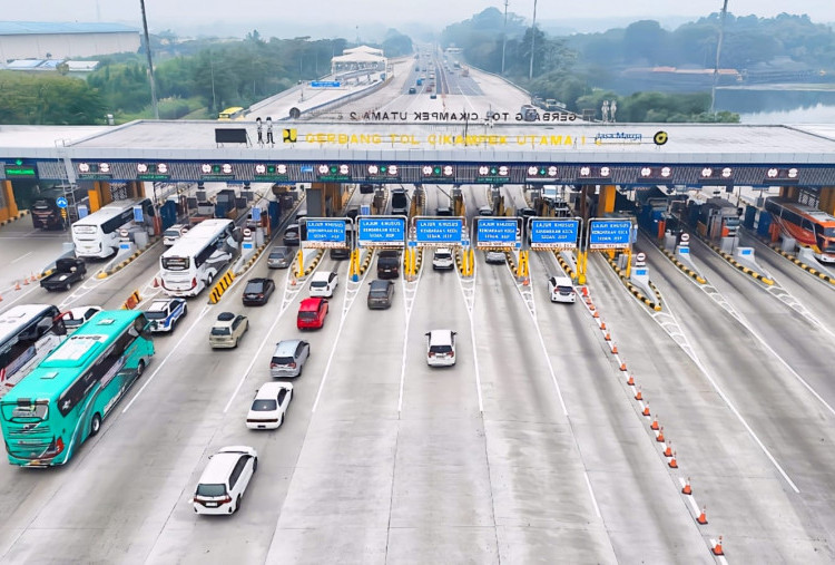 H-5 Natal, Kepadatan Lalu Lintas Meningkat di Semua Ruas Jalan Tol Trans Jawa, Berikut Rinciannya  