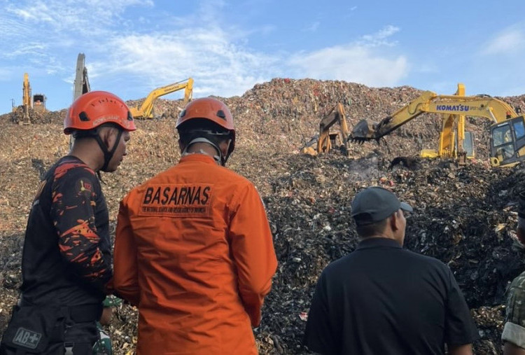 TPST Bantar Gebang Longsor, 3 Orang Tewas Tertimbun Sampah
