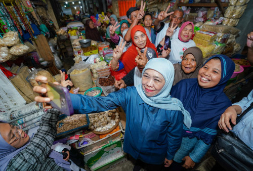 Khofifah Janji Renovasi Pasar Sayur di Magetan