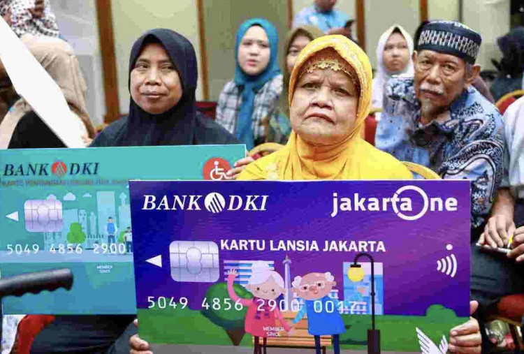 Buruan Cek! Dinsos DKI Cairkan Bansos PKD Rp300 Ribu, Penerima KLJ, KAJ, dan KPDJ 