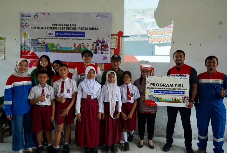 PLTS dan Air Bersih Hadir di SD Gunung Bayu Simalungun