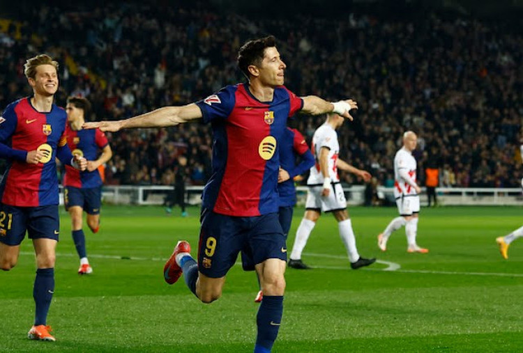 Barcelona vs Rayo Vallecano 1-0: Penalti Lewandowski Bawa Blaugrana Puncaki La Liga, Ungguli Duo Madrid!