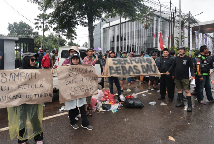 Warga Serpong Tuntut Pemkot Tangsel Jadikan TPA Cipeucang Jadi Tempat Pengelolaan Akhir Sampah