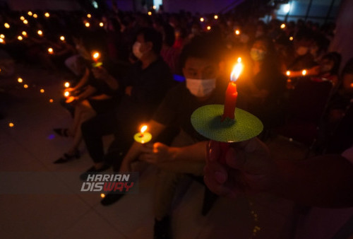 Ibadah Malam Natal di Surabaya