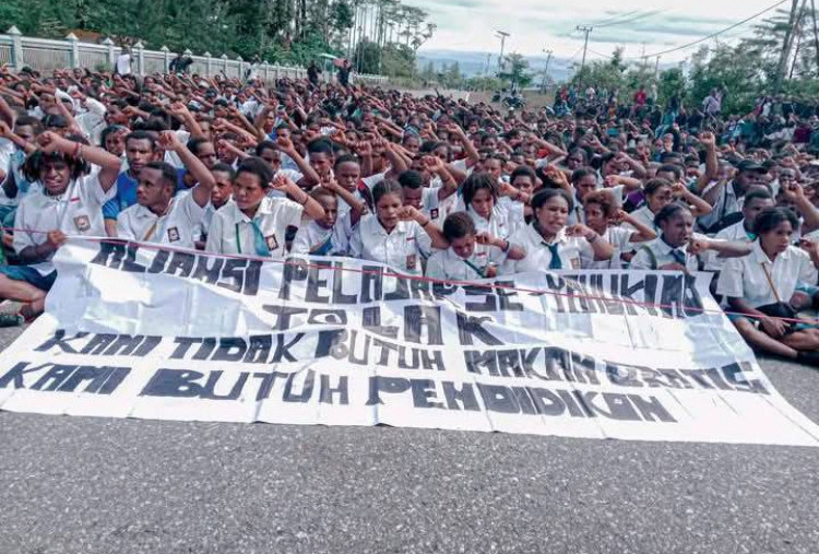 Pelajar di Yahukimo Tolak Program Makan Gratis: Sekolah Bukan Warung, tapi Tempat Mencari Ilmu!