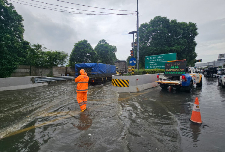 Update Banjir Tol Sedyatmo Pagi Ini, Debit Air Masih Tinggi