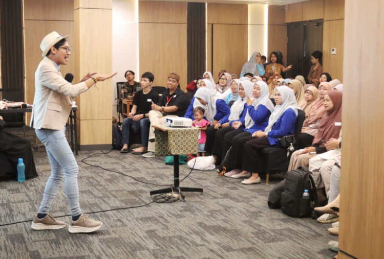 Festival Dongeng Surabaya Tularkan Kemampuan Bercerita kepada Para Guru dan Pegiat Literasi 