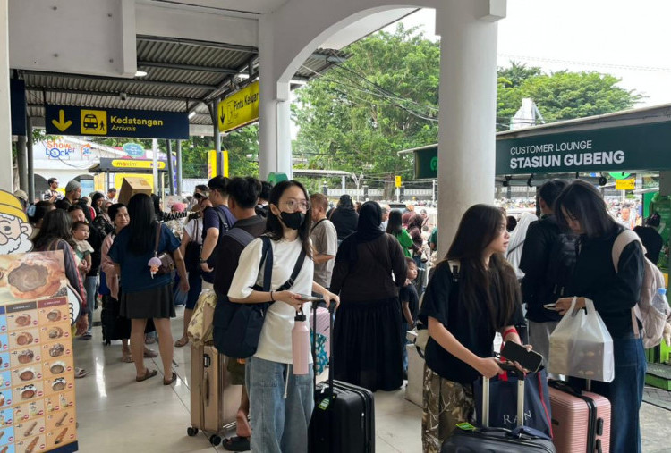 KAI Daop 8 Jual 10 Ribu Tiket Dengan Diskon 30 Persen