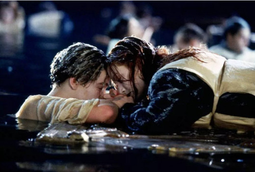 Papan Kayu di Film Titanic Laku 718.750 Dolar AS di Lelang