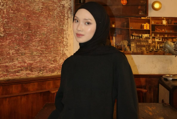 Profil dan Perjalanan Cinta Jule Julia Prastini Diduga Selingkuh dari Na Daehoon